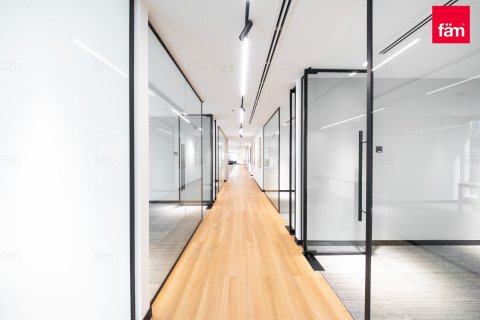 800m² Office in Dubai, UAE No. 143543 16