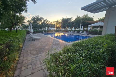 3 bedrooms Apartment in Dubai, UAE No. 143540 11