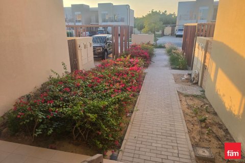 3 bedrooms Apartment in Dubai, UAE No. 143540 12