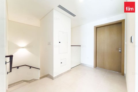 3 bedrooms Villa in Dubai, UAE No. 210709 6