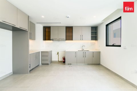 3 bedrooms Villa in Dubai, UAE No. 210709 3