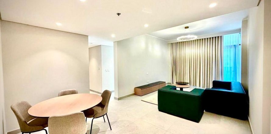 2 bedrooms Apartment in Dubai, UAE No. 210706