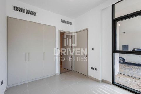 4 bedrooms Townhouse in Joy, UAE No. 191245 6
