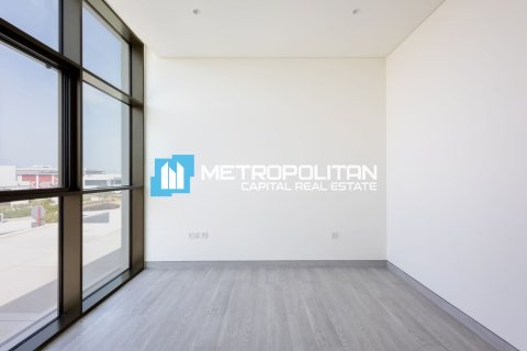 3 bedrooms Townhouse in Abu Dhabi, UAE No. 144189 10