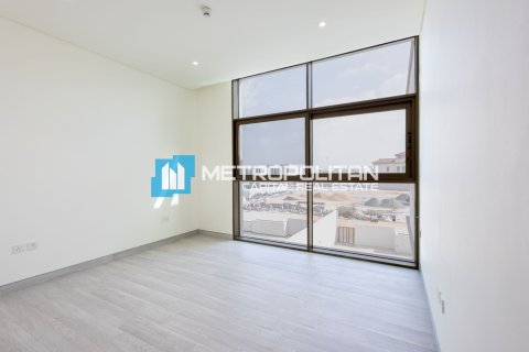 3 bedrooms Townhouse in Abu Dhabi, UAE No. 144189 7