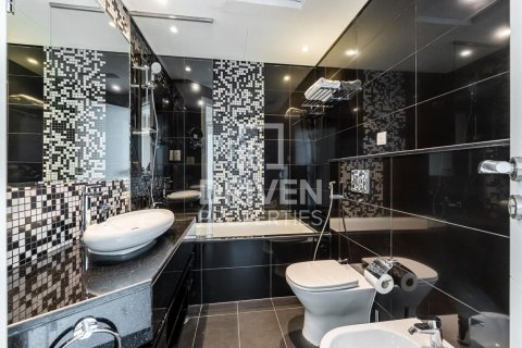 2 bedrooms Apartment in Business Bay, UAE No. 138672 12