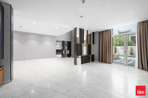 Villa de 4 dormitorios  No. 125296 11