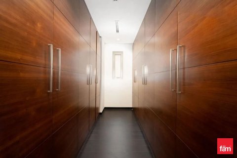 Villa de 4 dormitorios  No. 125296 9