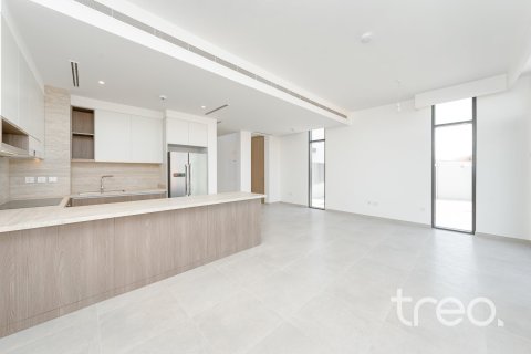 4 bedrooms Villa in Mudon, UAE No. 199123 12