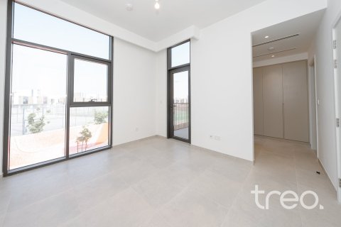 4 bedrooms Villa in Mudon, UAE No. 199123 9