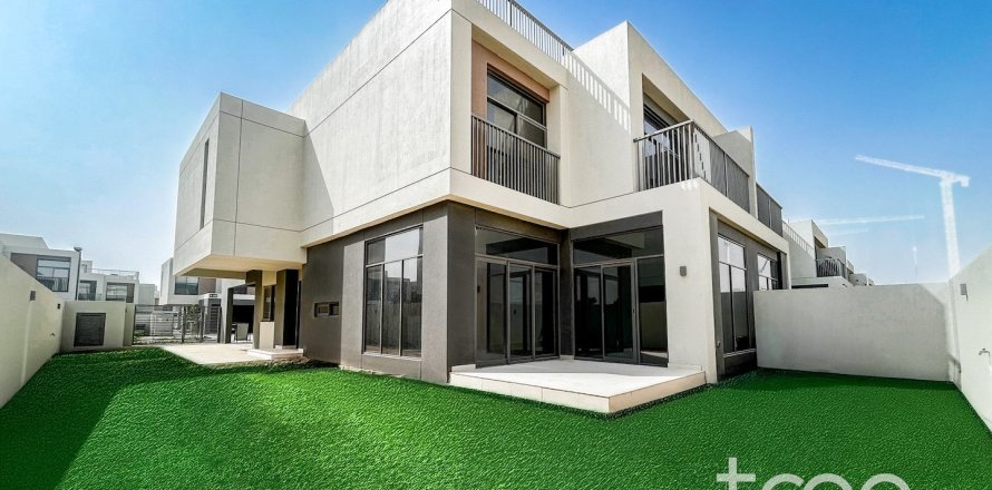 Villa de 4 chambres à Dubai South (Dubai World Central), UAE No. 199122