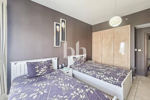 Квартира с 3 спальнями  №113257 16
