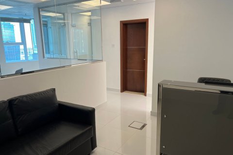 62m² Office in Al Manara Tower, UAE No. 79821 5
