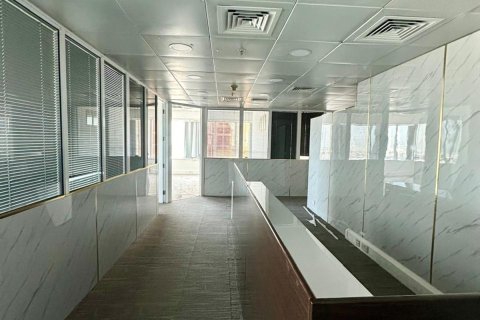 186مربع، مكتب في Sheikh Zayed Road, الإمارات العربية المتحدة رقم 79820 5