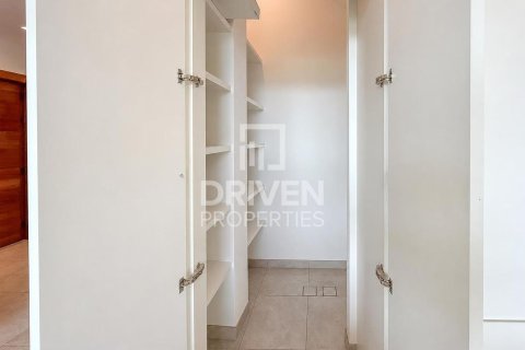 Вилла с 4 спальнями в District One, ОАЭ №209220 7