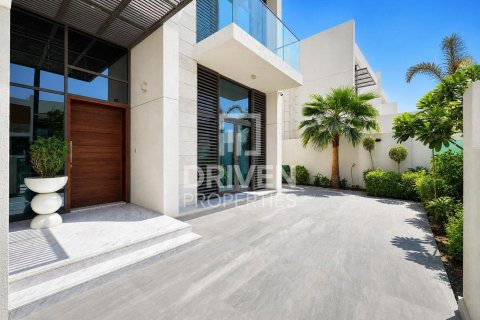 Вилла с 5 спальнями в District One, ОАЭ №209221 4