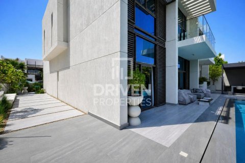Вилла с 5 спальнями в District One, ОАЭ №209221 24