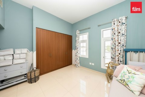 Villa de 3 dormitorios en Dubai, UAE No. 166630 22