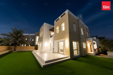 Villa de 3 dormitorios en Dubai, UAE No. 166630 30
