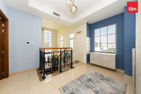 Villa de 3 dormitorios en Dubai, UAE No. 166630 16