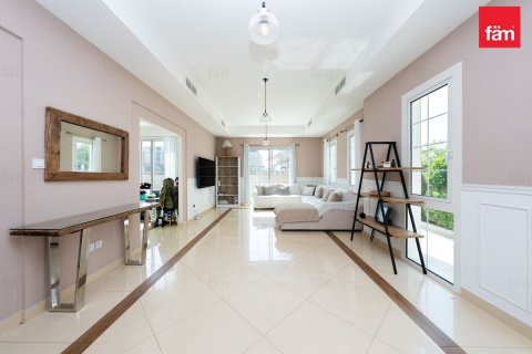 Villa de 3 dormitorios en Dubai, UAE No. 166630 5