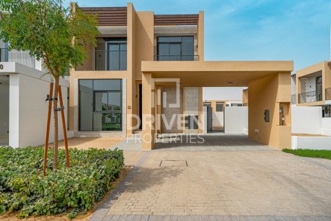 Вилла с 4 спальнями в EMAAR South, ОАЭ №204680 18