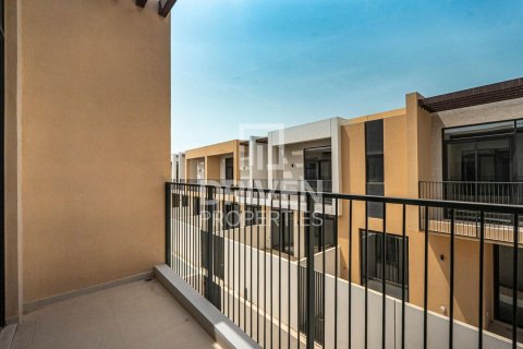 Вилла с 4 спальнями в EMAAR South, ОАЭ №204680 24