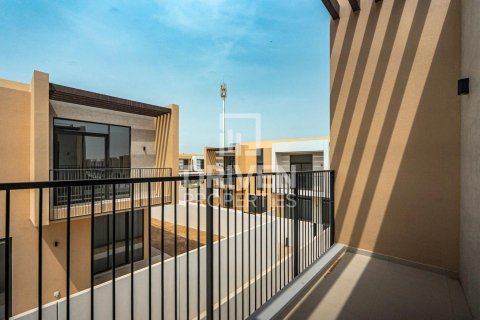 Вилла с 4 спальнями в EMAAR South, ОАЭ №204680 23
