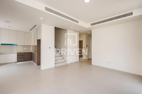 Villa de 4 dormitorios en EMAAR South, UAE No. 204681 7