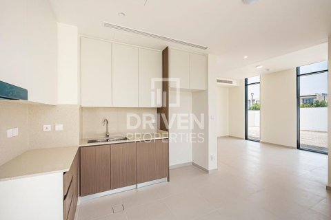 Villa de 4 dormitorios en EMAAR South, UAE No. 204681 21