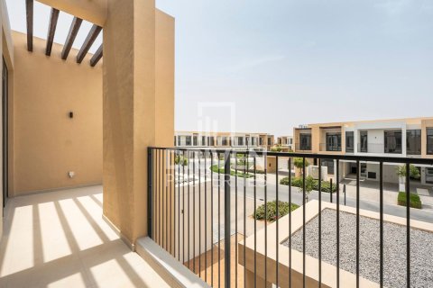 Villa de 4 dormitorios en EMAAR South, UAE No. 204681 25