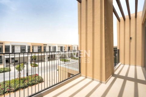 Villa de 4 dormitorios en EMAAR South, UAE No. 204681 26