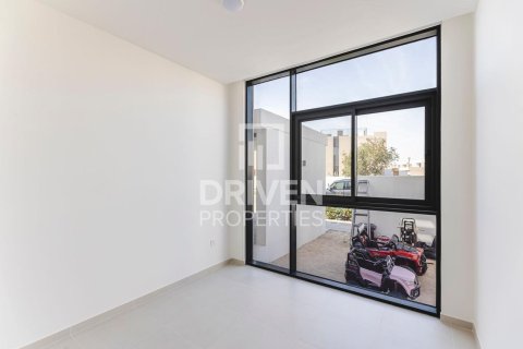 4 غرف نوم فيلا في EMAAR South, الإمارات العربية المتحدة رقم 204682 9