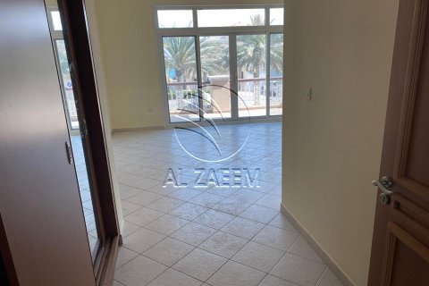 Villa de 5 dormitorios en Marina Village, UAE No. 90093 5