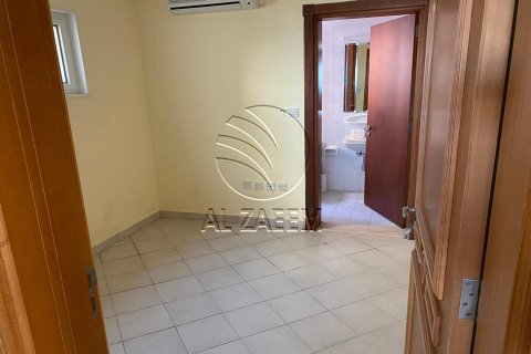 Villa de 5 dormitorios en Marina Village, UAE No. 90093 7