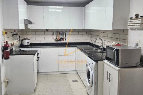 2 bedrooms Apartment  No. 126350 4