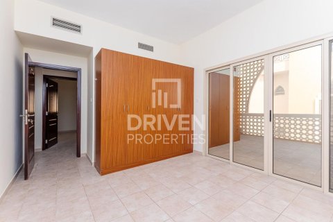 Edificio de 1005.68m² en Dubai Investment Park, UAE No. 191276 9