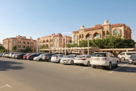 Edificio de 1005.68m² en Dubai Investment Park, UAE No. 191274 9