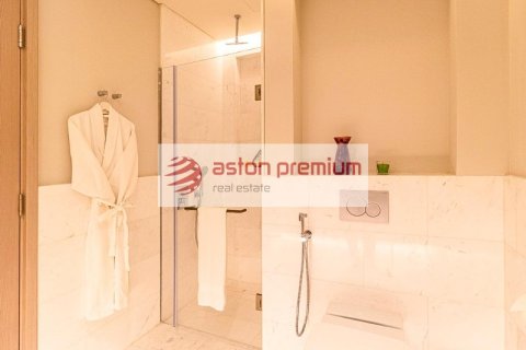 Studio Apartment in The Palm Tower, UAE No. 148898 8