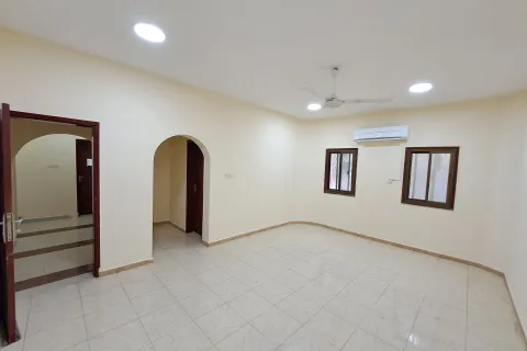 3 bedrooms Villa in Muscat, Oman No. 108495 3