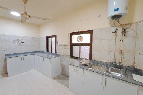3 bedrooms Villa in Muscat, Oman No. 108495 4