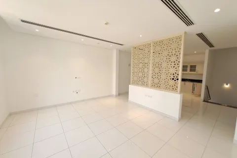 Villa de 5 dormitorios en Madinat as'Sultan Qaboos, Oman No. 108497 4