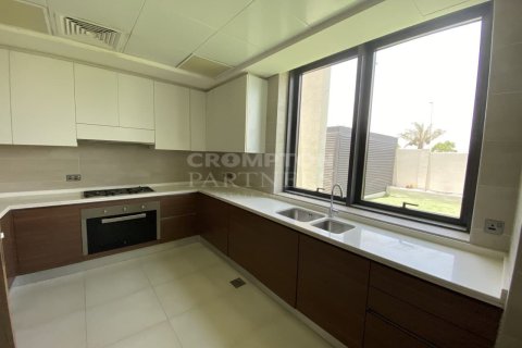 5 bedrooms Villa on the Yas Island, UAE No. 83203 14