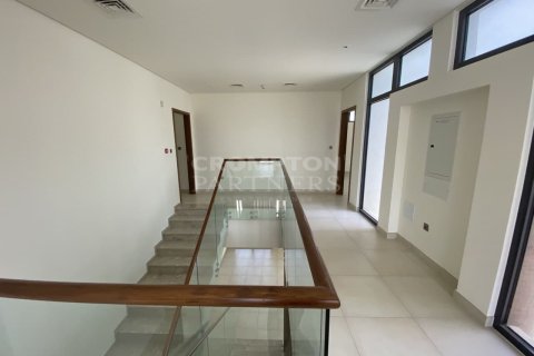 5 bedrooms Villa on the Yas Island, UAE No. 83203 3