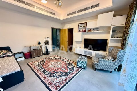 4 bedrooms Villa in District 10, UAE No. 164755 9