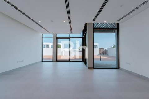 Villa de 4 dormitorios  No. 112964 22