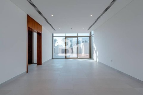 Villa de 4 dormitorios  No. 112964 23