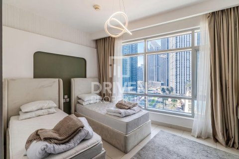 Apartment de 2 dormitorios en The Lofts, UAE No. 190148 11