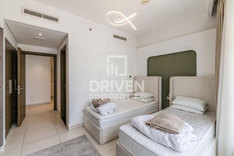 Apartment de 2 dormitorios en The Lofts, UAE No. 190148 12