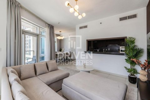 Apartment de 2 dormitorios en The Lofts, UAE No. 190148 3
